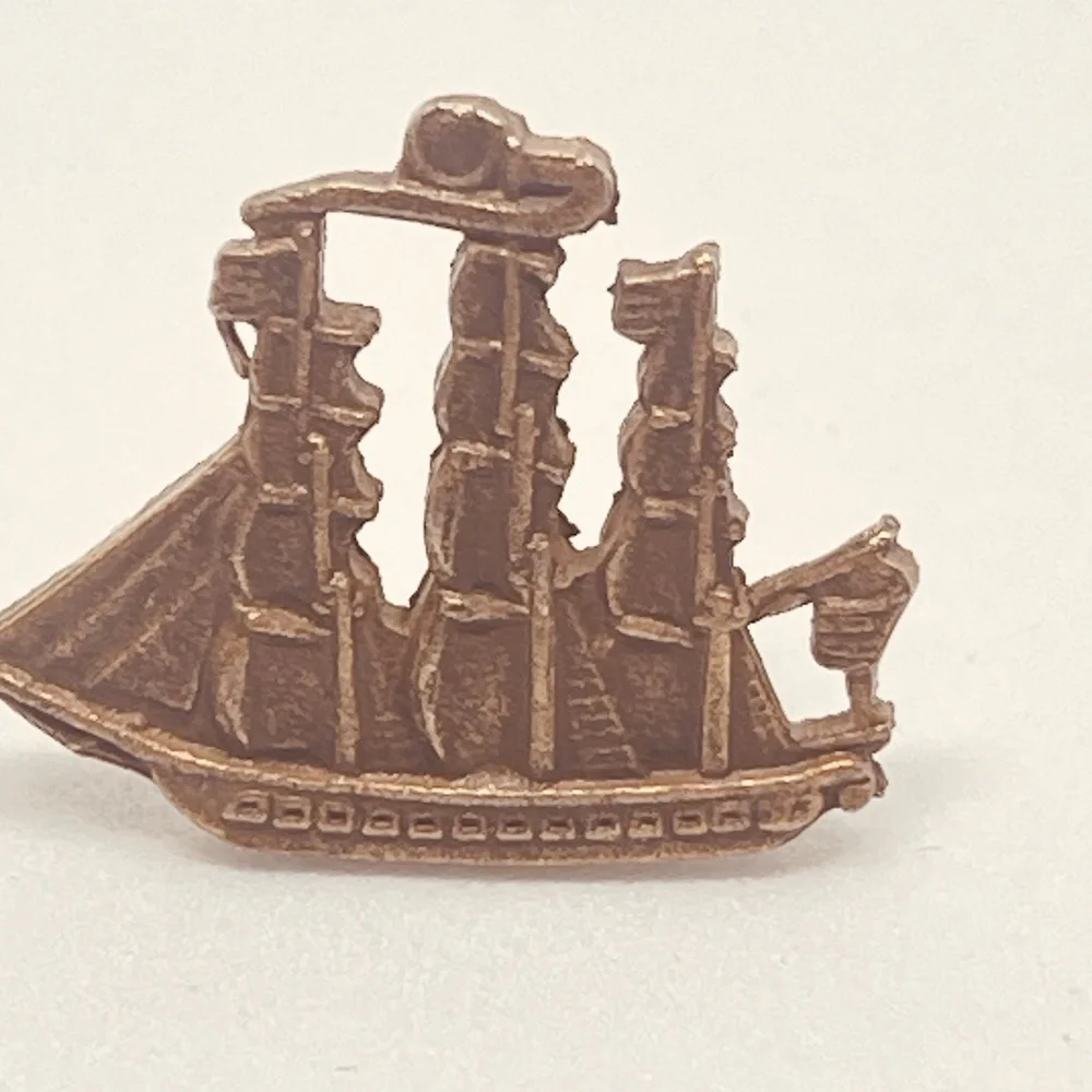 Vintage Bronze Tone Tall Ship With Sails Lapel Pin Pinback Nautical Sailing Boat